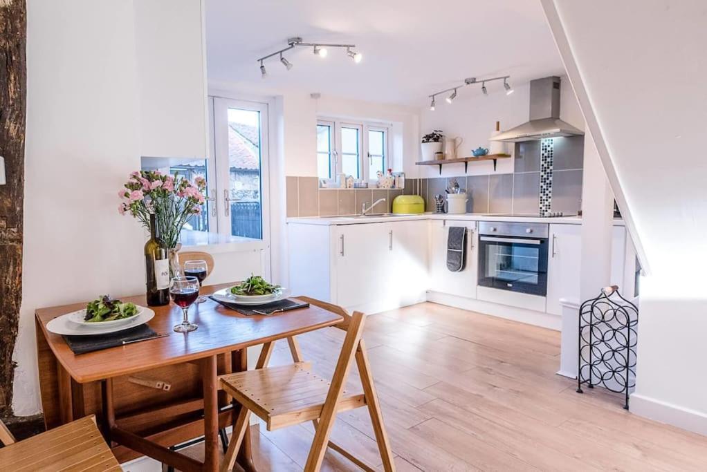 Button Cottage, Wickham Market 外观 照片