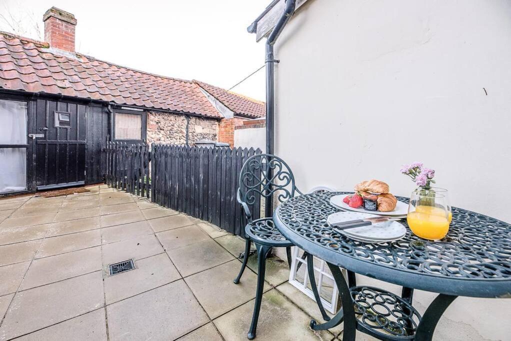 Button Cottage, Wickham Market 外观 照片